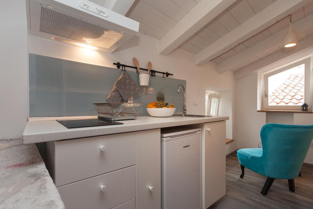 Apartments And Rooms Hey Rovinj Bagian luar foto