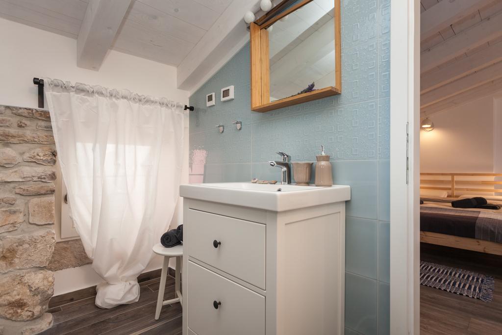 Apartments And Rooms Hey Rovinj Bagian luar foto