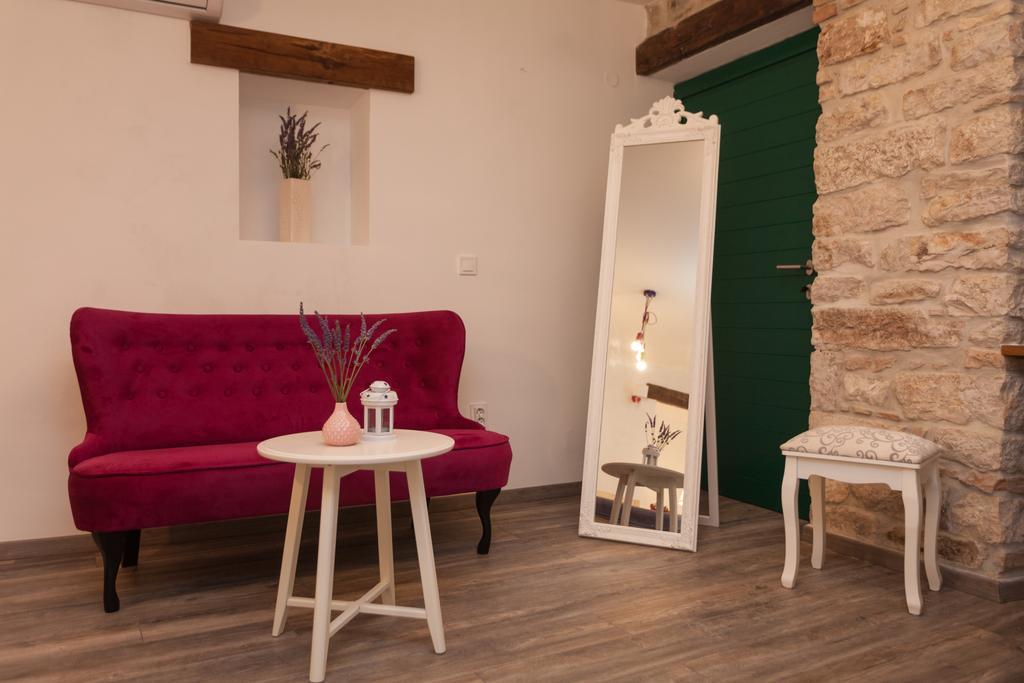 Apartments And Rooms Hey Rovinj Bagian luar foto
