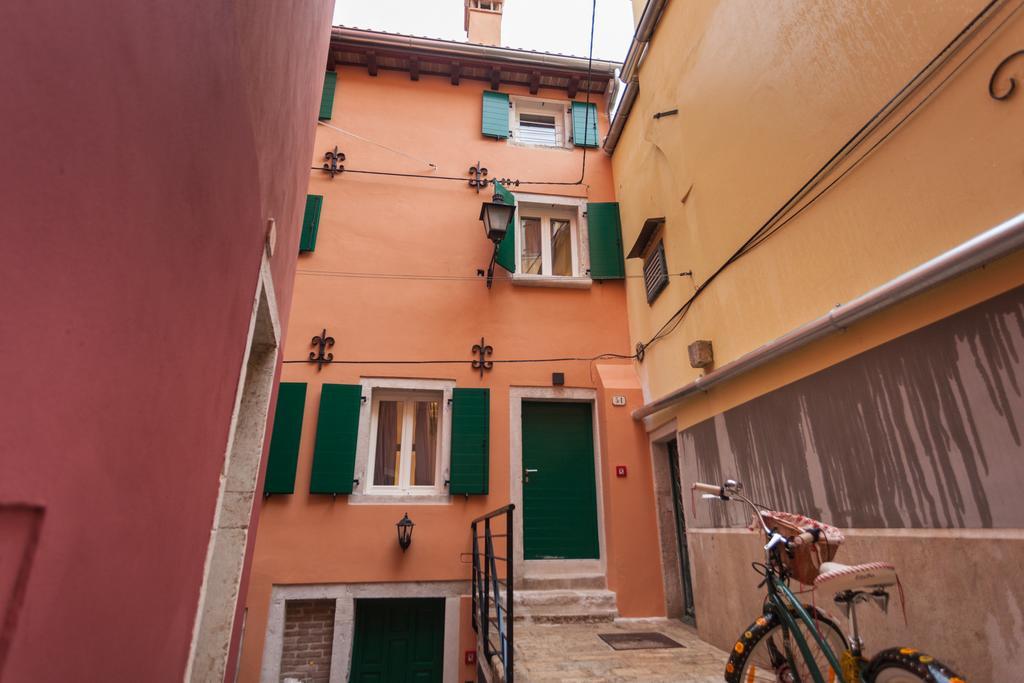 Apartments And Rooms Hey Rovinj Bagian luar foto