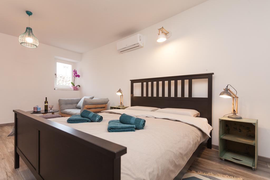 Apartments And Rooms Hey Rovinj Bagian luar foto