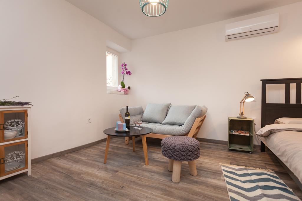 Apartments And Rooms Hey Rovinj Bagian luar foto
