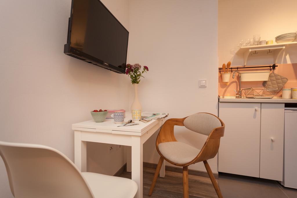 Apartments And Rooms Hey Rovinj Bagian luar foto