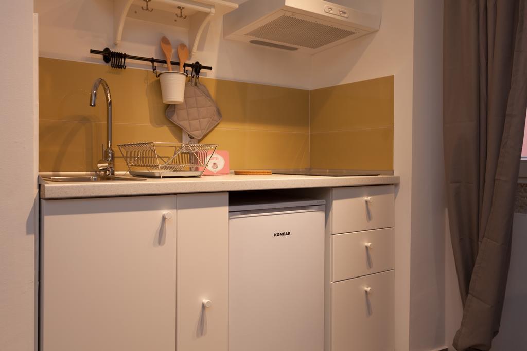 Apartments And Rooms Hey Rovinj Bagian luar foto