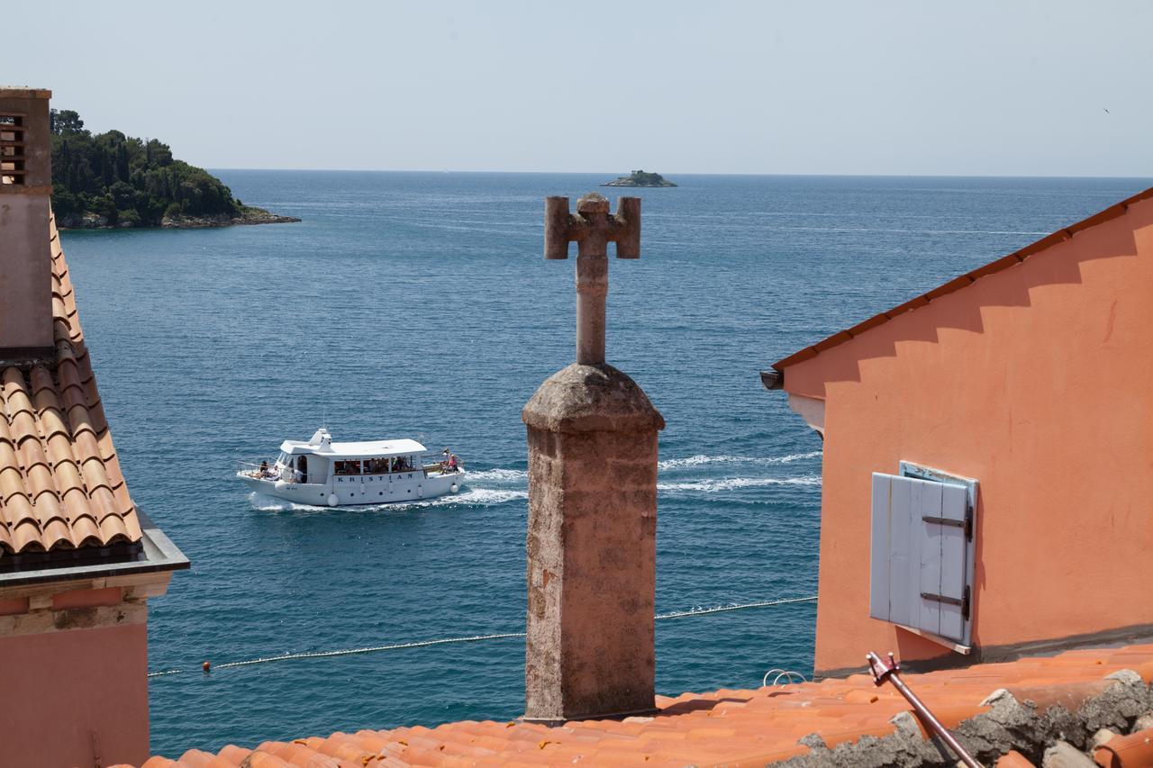 Apartments And Rooms Hey Rovinj Bagian luar foto